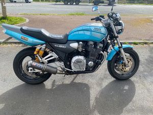 YAMAHA 1200 XJR