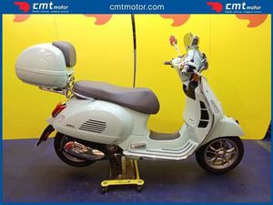 PIAGGIO VESPA 300 GTS HPE SUPER SPORT ABS