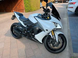 SUZUKI GSXS 1000 F WENIG KM TOP ZUSTAND
