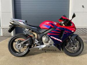 HONDA CBR600 RR-5 2005 - VERY CLEAN EXAMPLE ONLY 12689 MILES