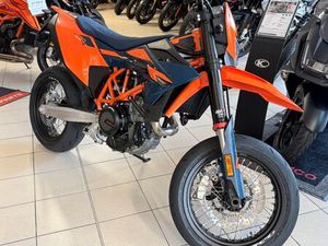 KTM 690 SMCR 2026
