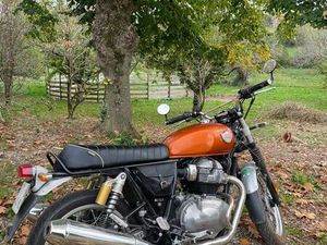 ROYAL ENFIELD INTERCEPTOR