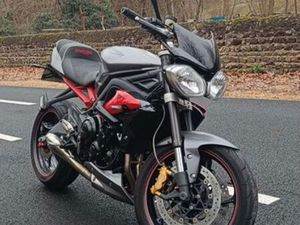 TRIUMPH STREET TRIPLE 675 R ABS
