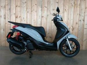 PIAGGIO MEDLEY S 125CC A1 LAGE KM STAND! NIEUWSTAAT! — MOTOREN | PIAGGIO — MARKTPLAATS