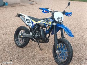 50 SHERCO D'ORIGINE CT OK DONC TRANQUILLE 3 ANS