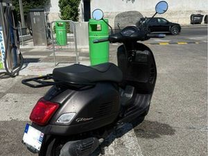 VESPA 125 GTS NOTTE