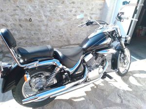 SUZUKI 125 INTRUDER