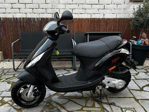 ② PIAGGIO ZIP 4T IGET EURO 5