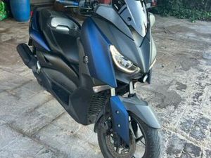 YAMAHA - XMAX 125
