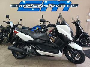 YAMAHA - XMAX 250