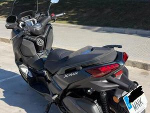 YAMAHA - XMAX 300