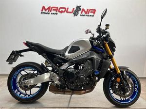 YAMAHA - MT 09