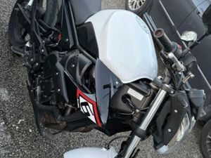 VENDO XJ6 2013 MOTO MUITO BOA MARINHA GRANDE