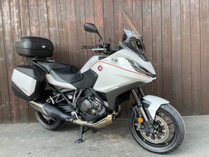HONDA NT 1100