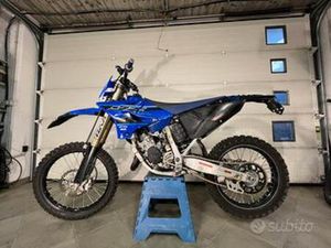 YAMAHA YZ125