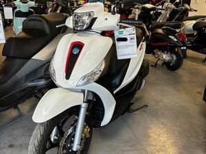SCOOTER PIAGGIO 125 MEDLEY'S ÉTAT NEUF
