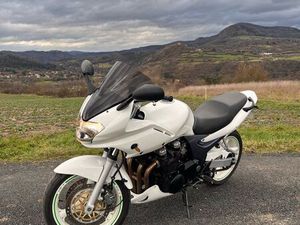 KAWASAKI ZR7-S