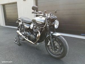 TRIUMPH SPEED TWIN 1200