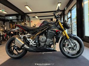 TRIUMPH SPEED TRIPLE 1200 RS NEU * GRANITE RED