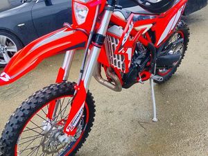 300 BETA XTRAINER ÉTAT NEUF