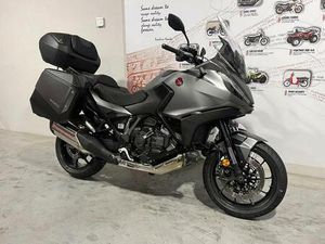 ② HONDA NT1100 DCT MET VOYAGE PACK IN PRACHTSTAAT