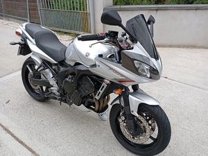 YAMAHA FZ6 FAZER