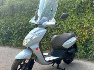 PEUGEOT KISBEE R SCOOTER NIEUW AKTIE BETAAL MET IN3 — SCOOTERS | PEUGEOT — MARKTPLAATS
