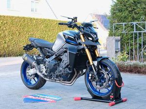 ② YAMAHA MT-09 SP