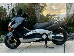 TMAX 500 PREMIER MODEL 24500KM COLLECTOR