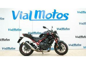 HONDA - CB 750 HORNET