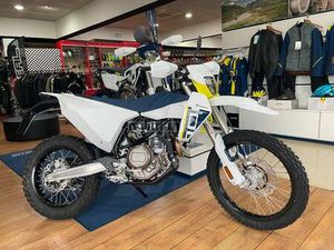 HUSQVARNA - 701 ENDURO