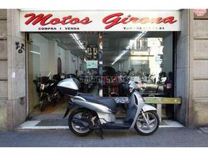 HONDA - SCOOPY SH125