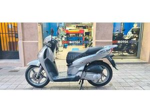 HONDA - SCOOPY SH150I