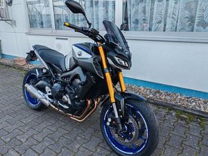 YAMAHA MT-09 SP RN43 TOP ZUSTAND VIELE ZUBEHÖRTEILE