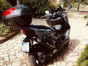 YAMAHA TMAX 560 (U VRHUNSKOM STANJU), 2021 GOD.