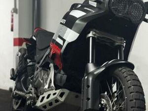 DUCATI - DESERT X