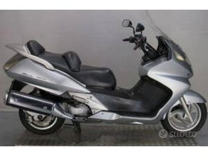 HONDA SILVERWING 600