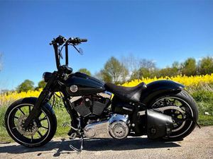 HARLEY DAVIDSON BREAKOUT 103 5HD IM TOP ZUSTAND