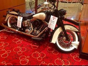 HARLEY-DAVIDSON DELUXE FLSTN 103 SANSIBAR UMBAU P.MARFAY SIGNATUR