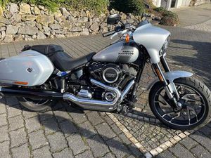 HARLEY-DAVIDSON SOFTAIL SPORT GLIDE 107