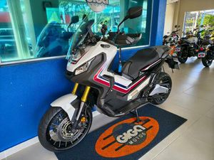 HONDA X-ADV 750