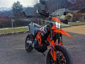 KTM 690 SMC-R