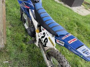 BONJOUR JE VOUS PROPOSE UNE DIRT 250