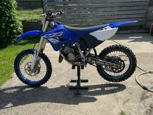125 YZ