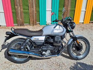 VENDS MOTO GUZZI V7 850 SPECIAL