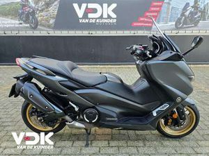 YAMAHA TMAX 560 TECH MAX GROEN