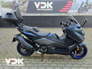 YAMAHA TMAX ABS BLAUW