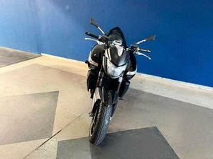 SUZUKI GSX 1300 B-KING