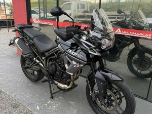 TRIUMPH TIGER 800 XR