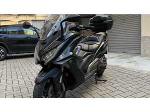 VENDO KYMCO AK 550 (2017 - 19) USATA A COMO (CODICE 9921319) - MOTO.IT